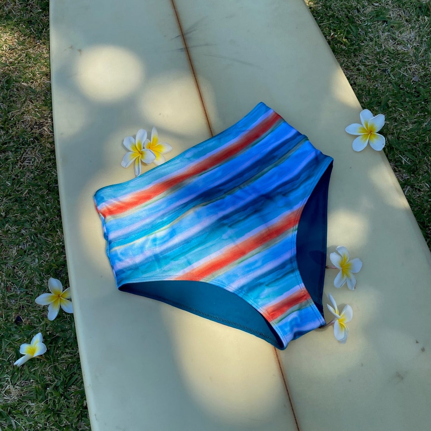 High waist reversible bikini pants in Northwest stripe print by @Sofie_Seyah